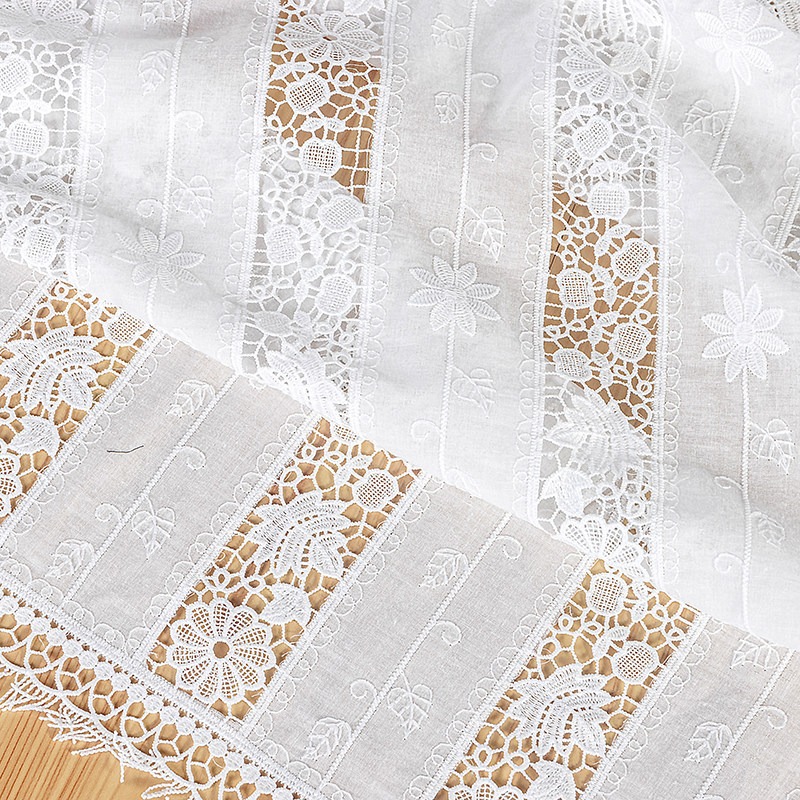 Sewing Thread In Textile - قماش دانتيل مطرز بحواف قطنية جديدة